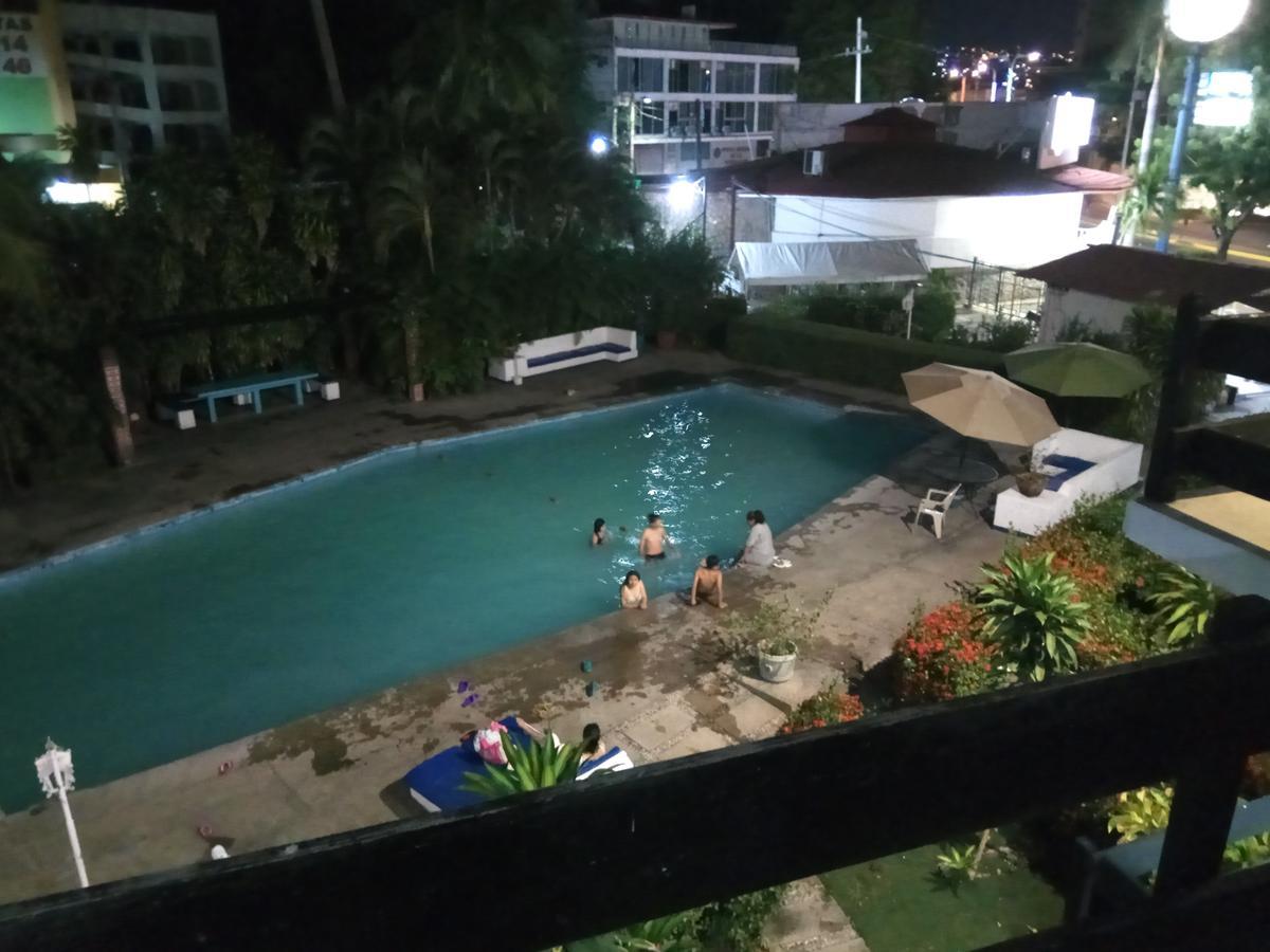 Hotel La Jolla Акапулько Экстерьер фото